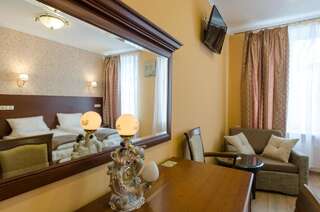 Отель Gogol Park Hotel Рига Двухместный номер Делюкс с 1 кроватью или 2 отдельными кроватями-1